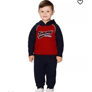 NWOT Tommy Hilfiger Red and Black Kids Fleece Hoodie and Jogger Set